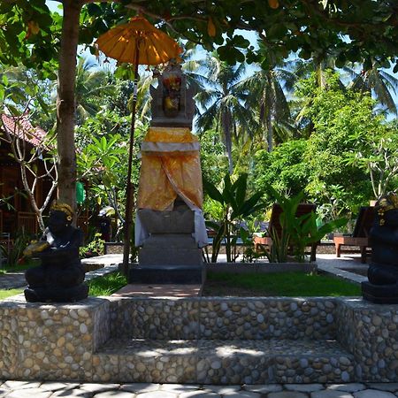 Putra 7 Cottage Nusa Lembongan  Exterior photo