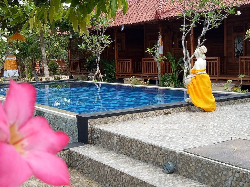 Putra 7 Cottage Nusa Lembongan  Exterior photo