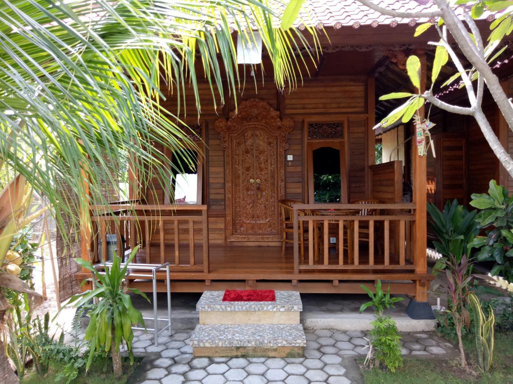 Putra 7 Cottage Nusa Lembongan  Exterior photo
