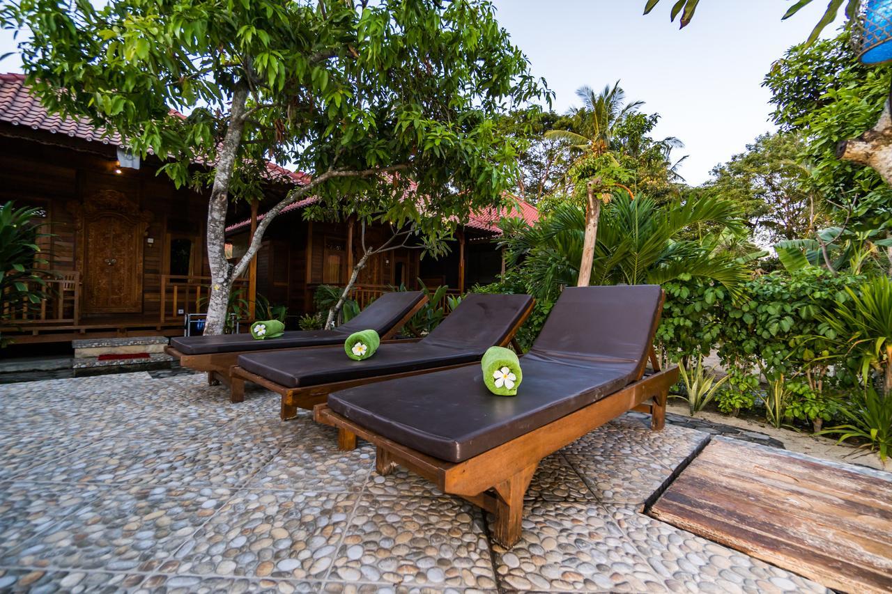 Putra 7 Cottage Nusa Lembongan  Exterior photo