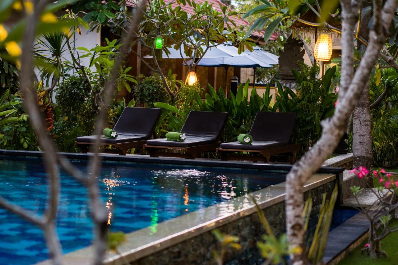 Putra 7 Cottage Nusa Lembongan  Exterior photo