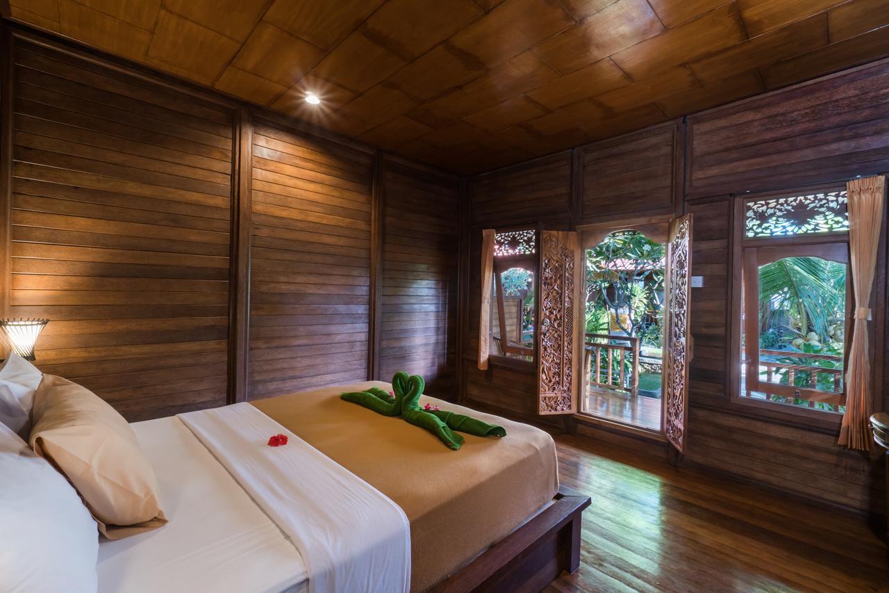 Putra 7 Cottage Nusa Lembongan  Exterior photo