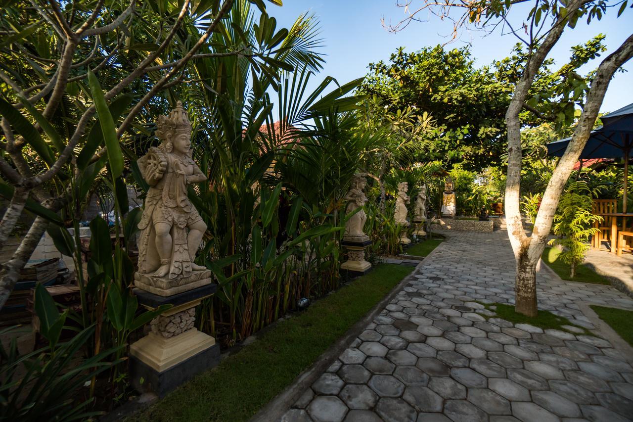 Putra 7 Cottage Nusa Lembongan  Exterior photo