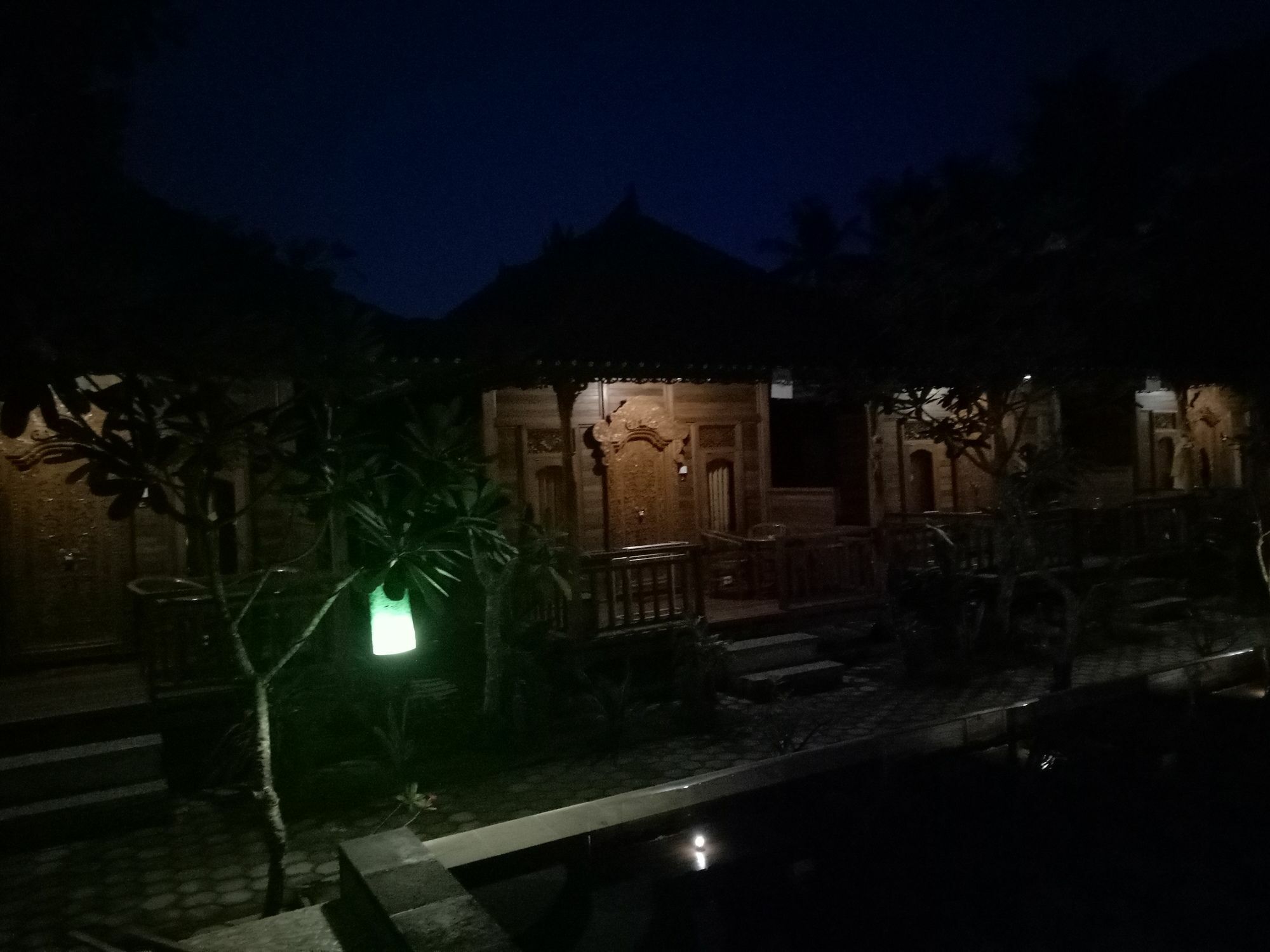 Putra 7 Cottage Nusa Lembongan  Exterior photo